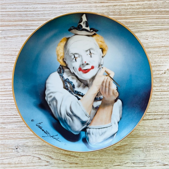 The Carson Mint “The White Face” Clown PlateBig Top SeriesViletta